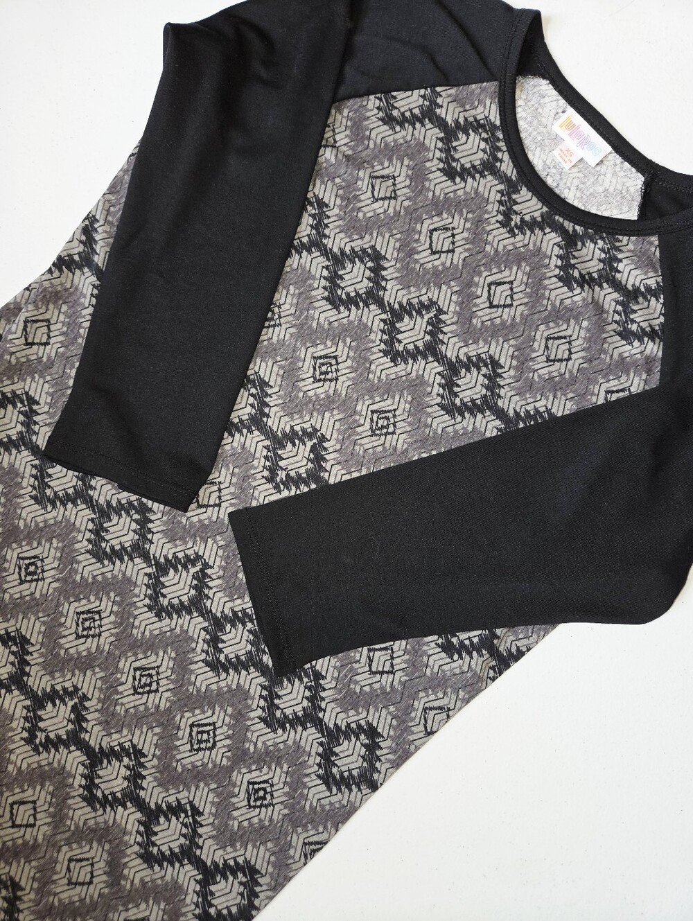 LuLaRoe Randy Baseball Tee Geometric Gray Black NWT XS